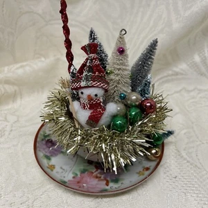 Vintage Japanese Teacup With Christmas Arrangement Snowman Trees Assemblage - Picture 1 of 10