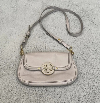 Tory Burch Crossbody Small Amanda Gray Pebbled Leather Gold Logo Shoulder Purse - Image 1 of 4