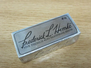 Frederick L Hemke Premium Alto Saxophone Reeds - Strength 4 1/2 - Box of 5 - Picture 1 of 1