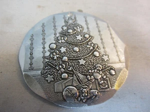 Wendell August Forge Christmas Tree Orniment 2 1/4" - Picture 1 of 4