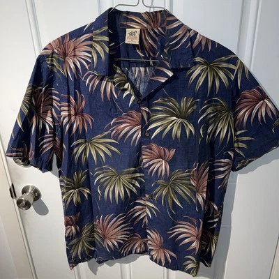 Men's XL Hawaiian Shirt, cotton, classic USA beach scene graphics - Image 1 of 4