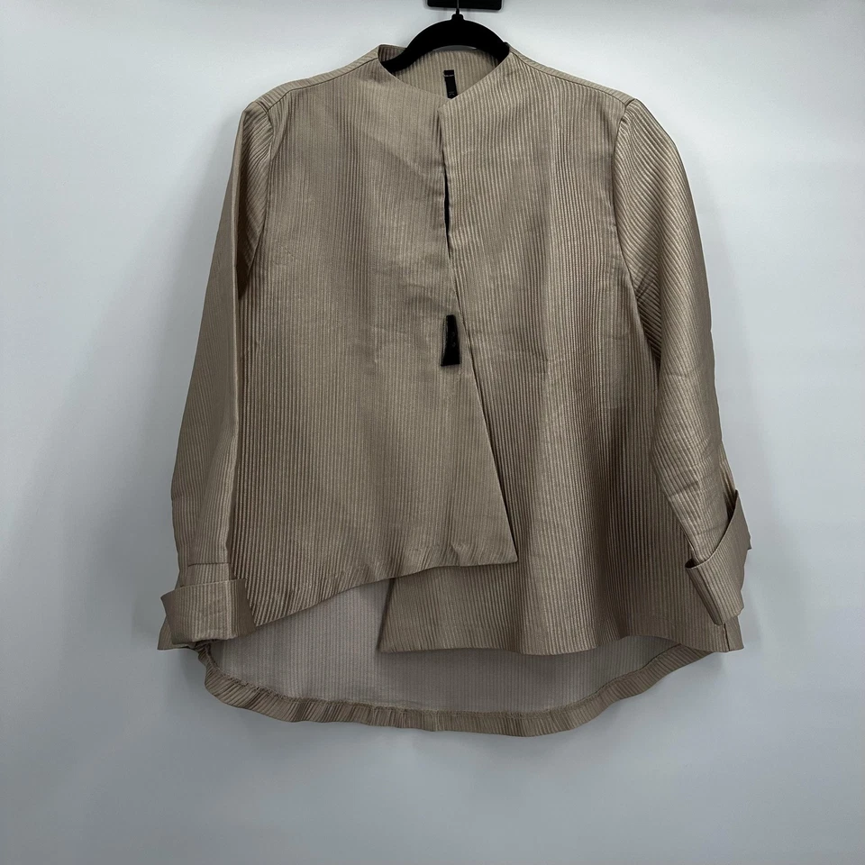 Chaqueta IC by Connie K Mujer Grande Texturizada Asimétrica Hecha en EE. UU. Manga Larga Foto 1 de 4