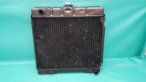 Radiador radiador de agua mercedes-benz w114 w115/8 1145011101 transmisión automática - Imagen 1 de 24