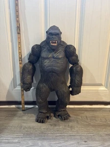 King Kong Skull Island 18" Large Toy Action Figure Lanard 2016 Monster Gorilla - Picture 1 of 5