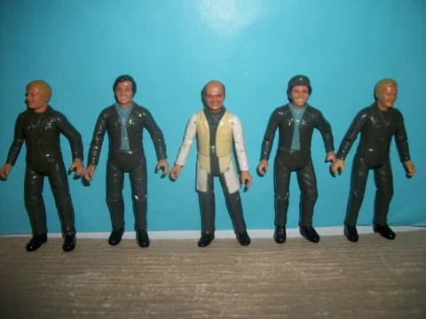 Vintage Lot of 5 MASH 4077 Action Figures by Tristar Cover