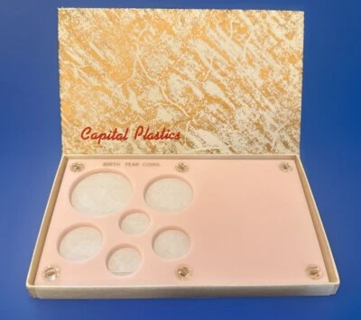 PLÁSTICOS CAPITAL 3-1/2" X 6" ROSA AÑO NACIMIENTO EXHIBICIÓN MONEDAS CON ENVÍO RÁPIDO Foto 1 de 4