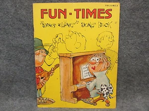 1978 Fun Times Sing Along Song Book Volume 2 LeAnn Publishing 100 Songs - Picture 1 of 5