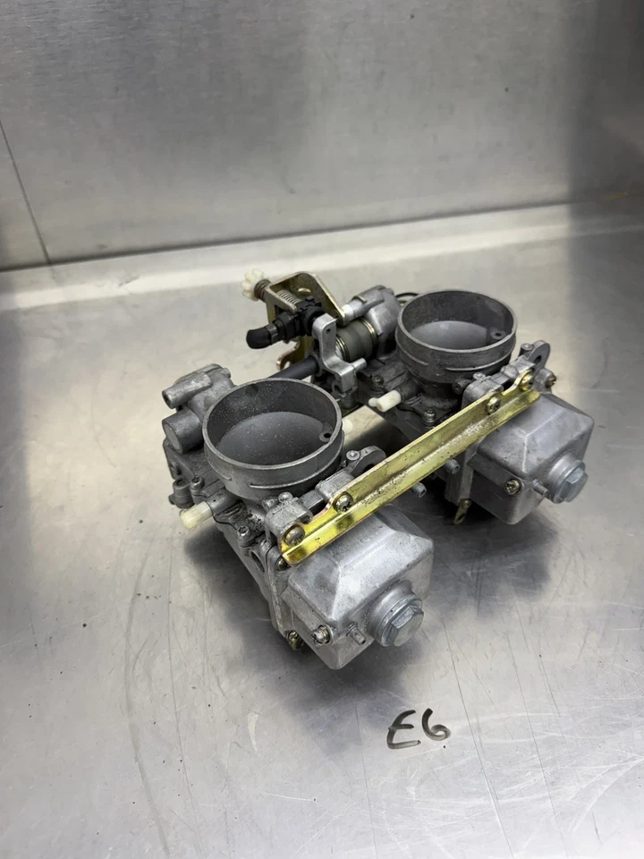 Carburador de carbohidratos Yamaha Vmax 600 500 Vmax ST 1995 95 94 93 8CA-14100-02-00 Foto 1 de 4