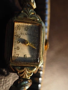 Vintage Ladies Benrus Watch, Heritage Watch Co, 17 Jewels - Picture 1 of 1