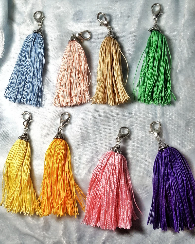 Borlas de algodón Dijes con clip para mochila Cartera Cremallera Origami Medias Relleno Foto 1 de 1