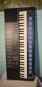 Keyboard YAMAHA PSS-680 Midi PCM Keyboard - Bild 1 von 4