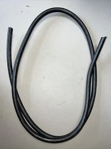 4/0 Black Wire, 8 Feet, Used With Scuffs - Picture 1 of 2