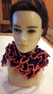 Volantschal, Rüschenschal, Fransenschal, Strickschal, Handarbeit - Bild 1 von 4