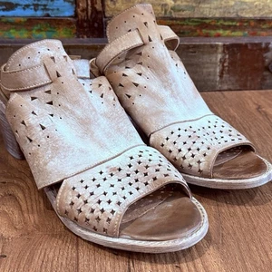 Roan by Bed Stu Christine P 11 Sandale Nubuk offene Zehenpartie Knöchelriemen perforiert - Bild 1 von 7