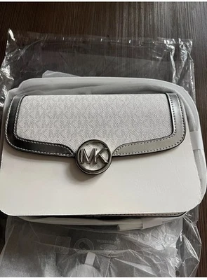 Michael Kors Bag Shoulder Leida MD Flap Chain Measuring Silver New genuine💕❤️ - Image 1 of 4