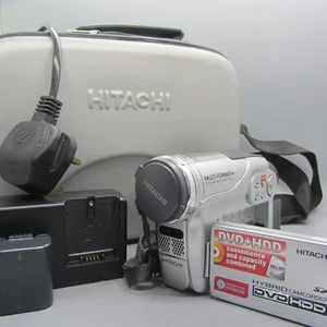 Hitachi DVDCAM DZ-HS300E Handheld Mini DVD Camcorder Silver Tested - Picture 1 of 11