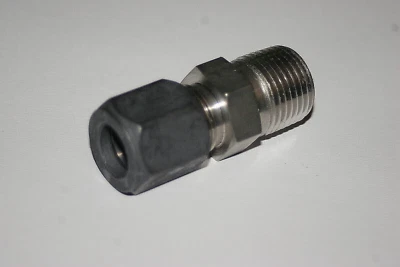 1/2 Tube x 1/2 MNPT 316ss Hydraulic Fitting Parker 8 FBU-SS - Image 1 of 3