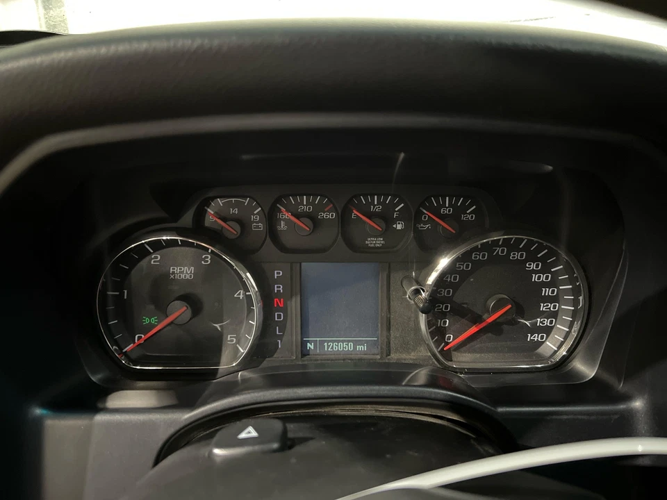 Chevy Silverado 3500HD 2017 velocímetro cuadro de instrumentos 126 k AT 84068687 Foto 1 de 4