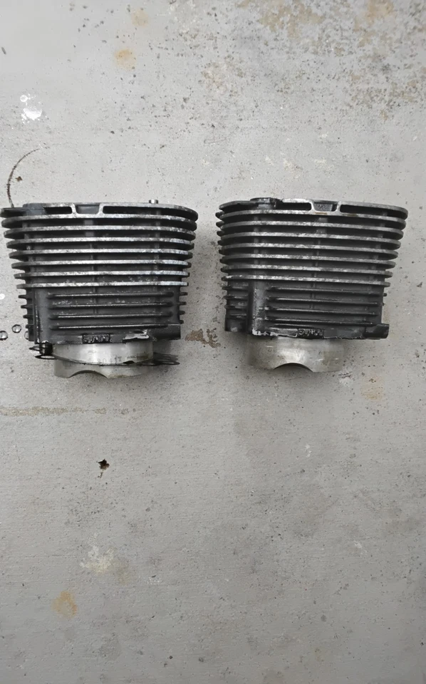 Пара кувшинов головки блока цилиндров двигателя 07 Yamaha Road Star Warrior XV1700 - Изображение 1 из 4