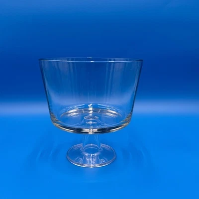 Vintage Clear Glass Footed Triffle Bowl Dessert Anchor Hocking Presence - Image 1 of 4