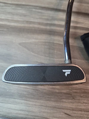 Top Flite 2024 Gamer No. 2 Men RH 35" Mullet Golf Putter  - Image 1 of 4