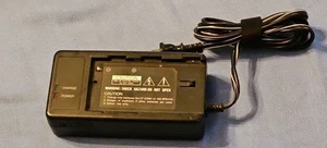 Cargador de batería Sears VM-AC61AS 9,6 V 1,7 A adaptador videocámara cámara RCA Hitachi - Imagen 1 de 4
