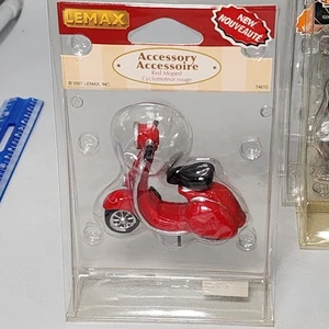 LEMAX CHRISTMAS VILLAGE HOUSE/RAILROAD ACCESSORY-RED MOPED/VESPA/SCOOTER #74610 - Picture 1 of 4