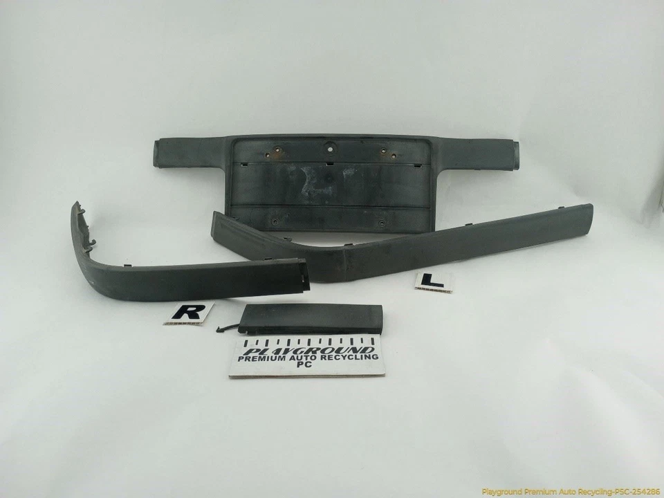 Juego de 3 molduras de tira de parachoques delantero BMW 318ti E36 hatchback para 1992-1999 Foto 1 de 4