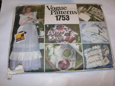 WOMENS UNCUT VOGUE 1753 Sewing Pattern APRON GIFT ITEMS PILLOW SACHET TOTE  - Image 1 of 3