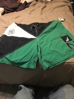 Bañador corto Nautica Performance verde azul marino talla XXL colorblock A2 Foto 1 de 4