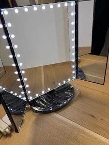 Impressions Touch & Go Trifold Black Makeup Mirror LED USB - Picture 1 of 4