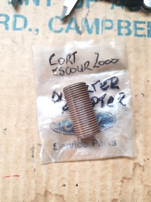 NOS GENUINE FORD OIL FILTER ADAPTOR INSERT 2 LITRE ESCORT CORTINA - image 1 of 4