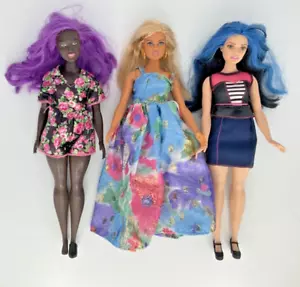 Lote de muñecas Barbie con curvas Mattel - Imagen 1 de 11