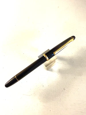 Pluma Estilográfica Cartucho Negro Nueva/Antigua con FINO Oro Nuevo en Caja y Borde Dorado LISA Foto 1 de 4