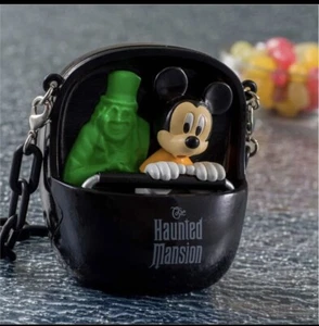 ¡The Doom Buggy de ""The Horned Mansion""! Nuevo mini estuche para bocadillos Tokyo Disneyland - Imagen 1 de 5