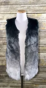 Zara Girls Faux Fur Vest Ombre Winter Fashion 13/14 Gray Silver 13-14 YRS Teen - Picture 1 of 7