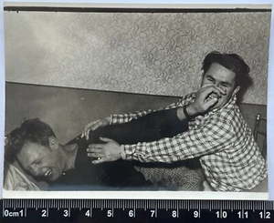 Two Affectionate Handsome Men Attractive Guys Cute Male Gay Int Old Photo - Picture 1 of 3