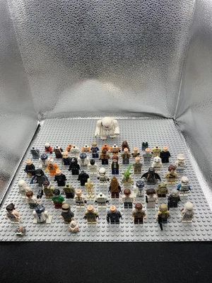 Lote de minifiguras LEGO Star Wars minifiguras mixtas a granel Wampa droides Stormtroopers Foto 1 de 4