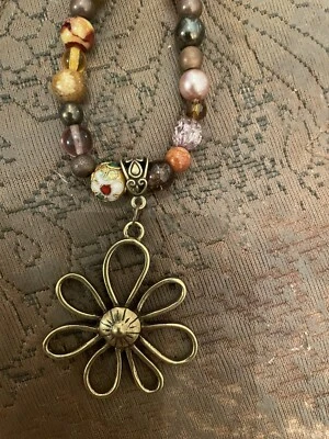 Retro Mod Bronce Flor Margarita Colgante Hematita Jaspe Cristal Cuentas Collar Foto 1 de 3
