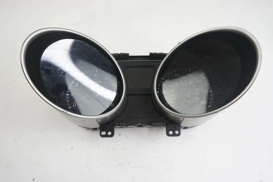 Hyundai Tucson 2010 velocímetro medidor grupo fabricante de equipos originales Foto 1 de 4