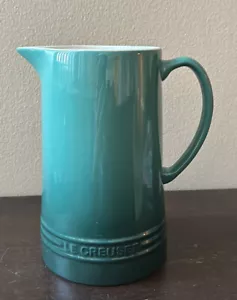 Le Creuset Stone Glazed Pitcher Ombre Green Artichaut 1.5 Ltr New - Picture 1 of 4