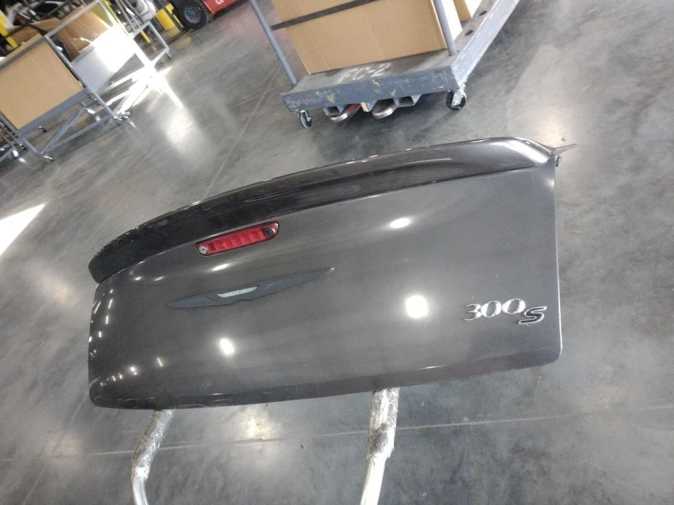 Trunk/Hatch/Tailgate Without Spoiler With Camera Fits 11-14 300 556808 - Изображение 1 из 2