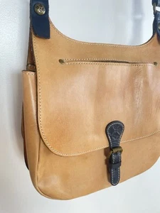 Patricia Nash Distressed Light Tan Brown Leather Saddle Bag Navy Trim EUC - Picture 1 of 24