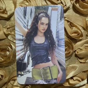 Daniela KATSEYE Chaos Edition K-Pop Idol Photo GIRL Card Green - Picture 1 of 2