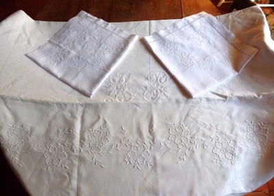 Drap ancien 2 taies pur fil de lin brodé main broderie en angles 234/368 mono LP - Photo 1/4