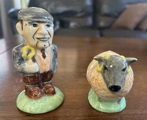 Vintage Porcelain Sheep Salt & Pepper Shakers. - Picture 1 of 5