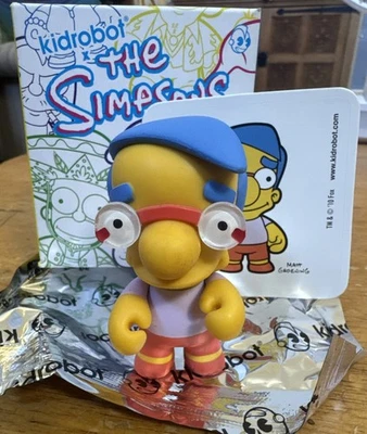 Kidrobot Los Simpson serie 2 Milhouse Van Houten figura de vinilo de 3” con caja y embalaje Foto 1 de 4