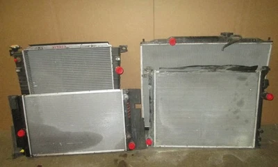 Conjunto de refrigerante de radiador Honda Civic 1999 2000 91 k millas OEM LKQ Foto 1 de 3