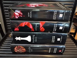 STEPHANIE MEYER Twilight Saga Series Books 2,3,4,5 - Bild 1 von 21