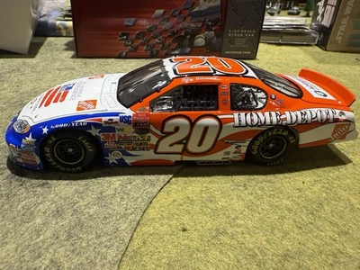 Tony Stewart #20 Home Depot Independence Day 2003 1/24 Diecast Nuevo En Caja Foto 1 de 4